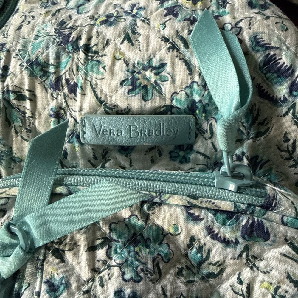 Vera Bradley Sling Bag Cloud Vine Retired Pattern Turquoise Floral Roomy 2020 - Picture 2 of 6